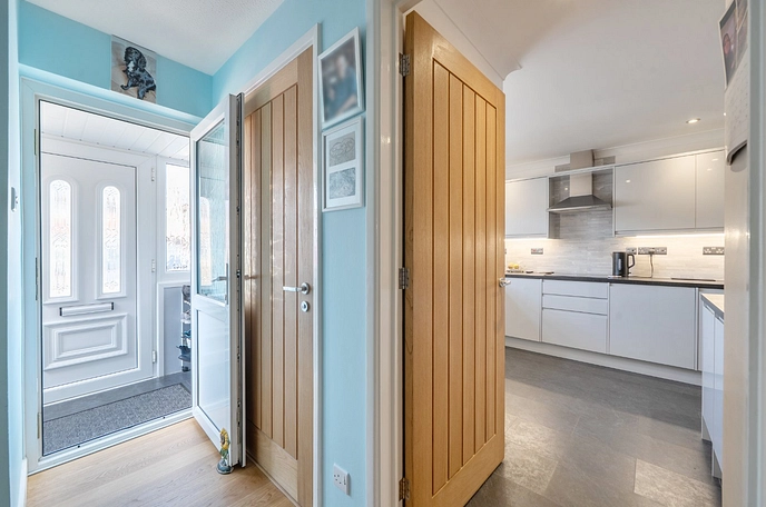 3 bedroom  terraced house for sale