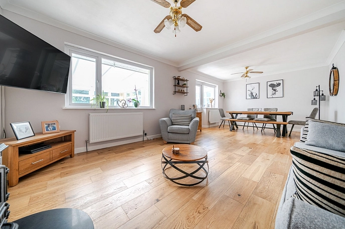 3 bedroom  detached bungalow for sale