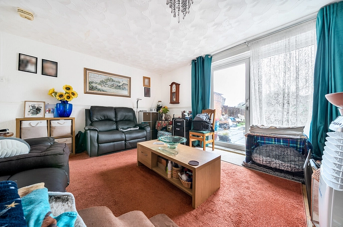 3 bedroom  terraced house for sale