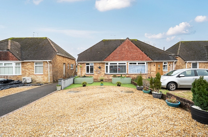 2 bedroom  semi-detached bungalow for sale