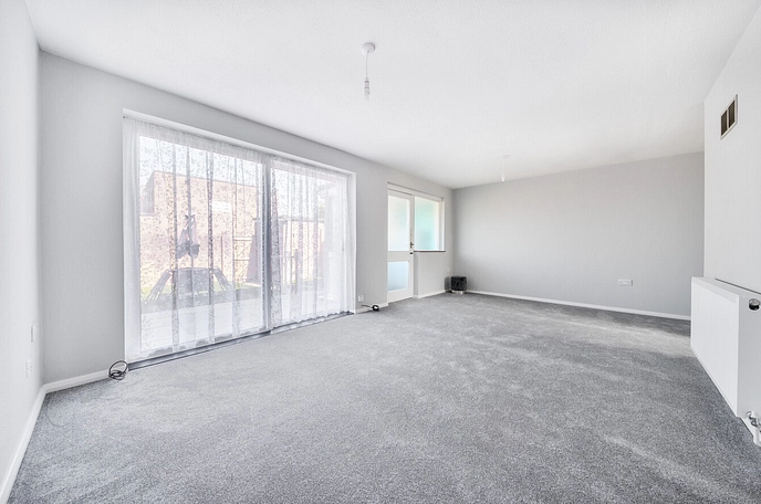 3 bedroom  terraced house for sale