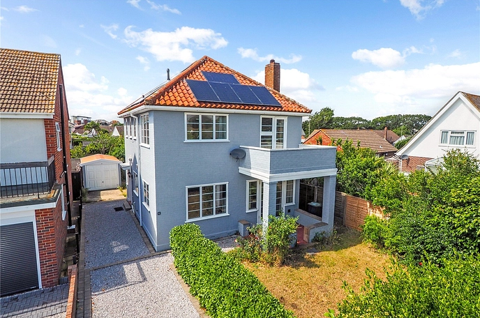 3 bedroom  detached house for sale