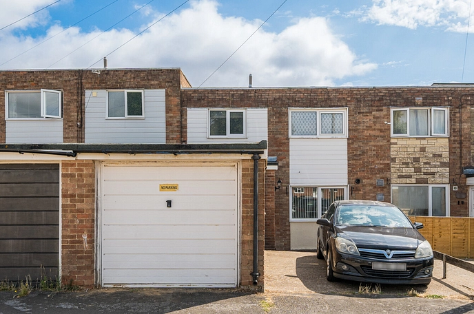 3 bedroom  terraced house for sale