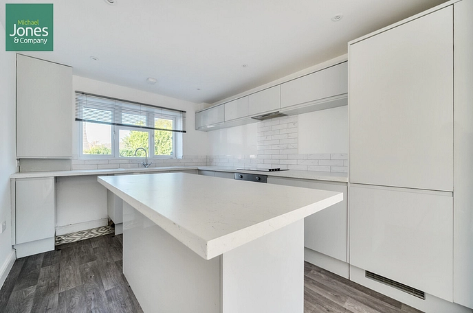 3 bedroom  terraced house to rent