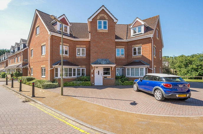 2 bedroom apartment for sale