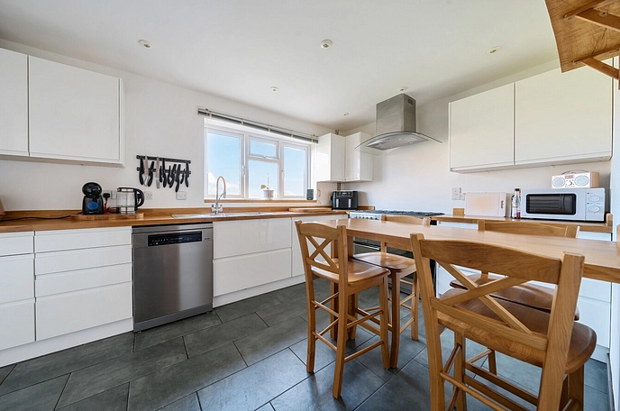 4 bedroom  detached house for sale