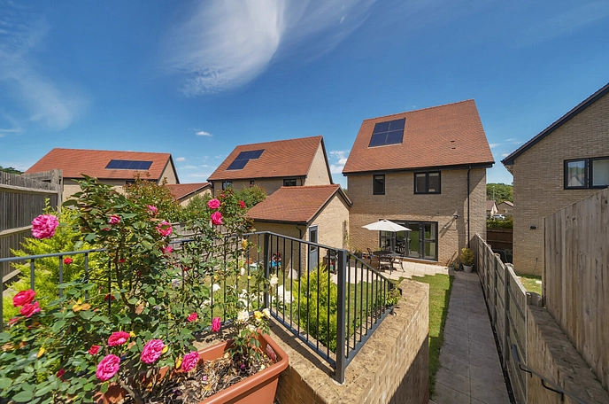 4 bedroom  detached house for sale