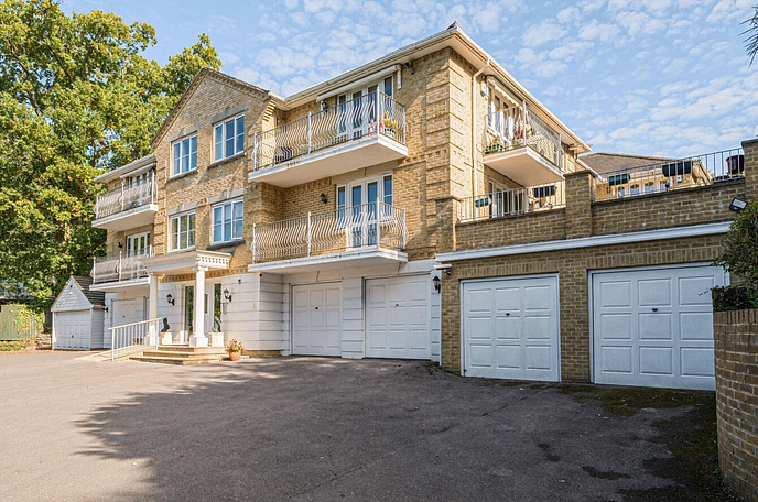 2 bedroom apartment for sale