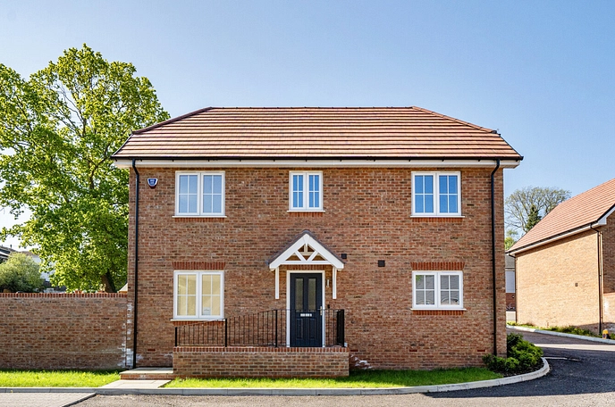3 bedroom  detached house for sale