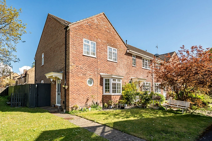 5 bedroom house for sale