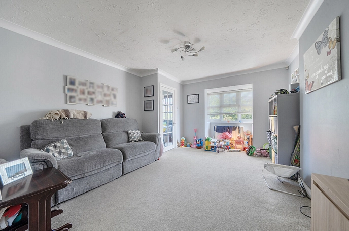 3 bedroom  detached house for sale