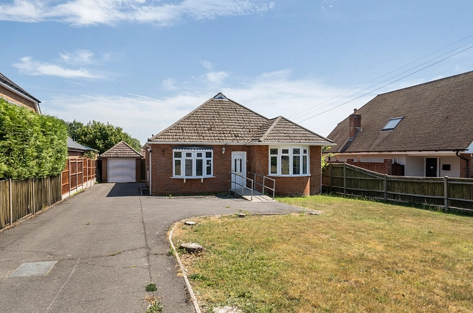 4 bedroom  detached bungalow for sale