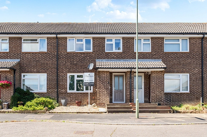 3 bedroom  terraced house for sale