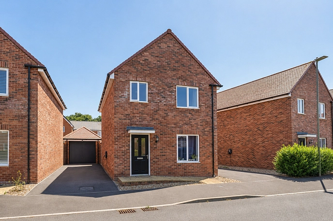 3 bedroom  detached house for sale