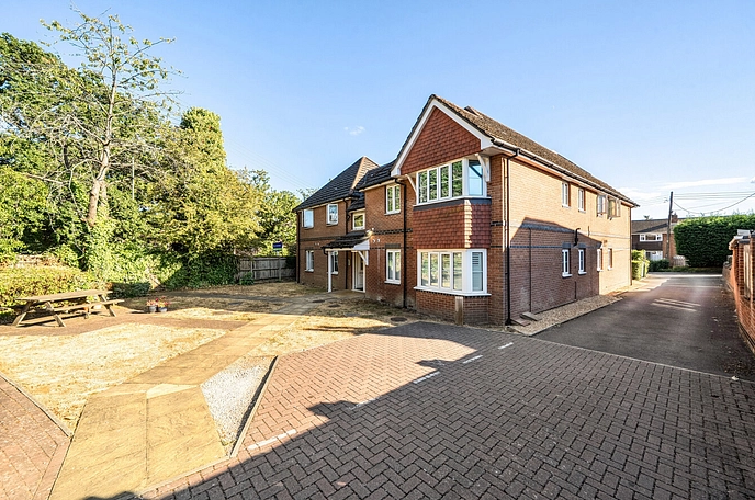 2 bedroom apartment to rent