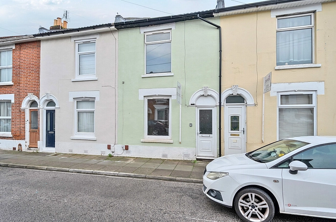 3 bedroom  terraced house for sale
