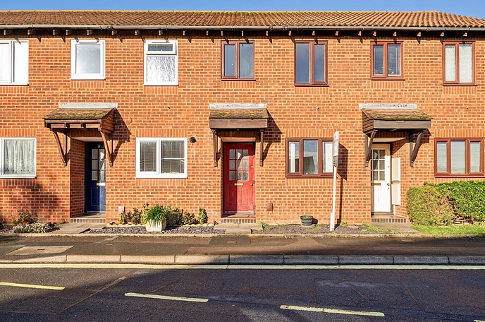 2 bedroom terraced house for sale