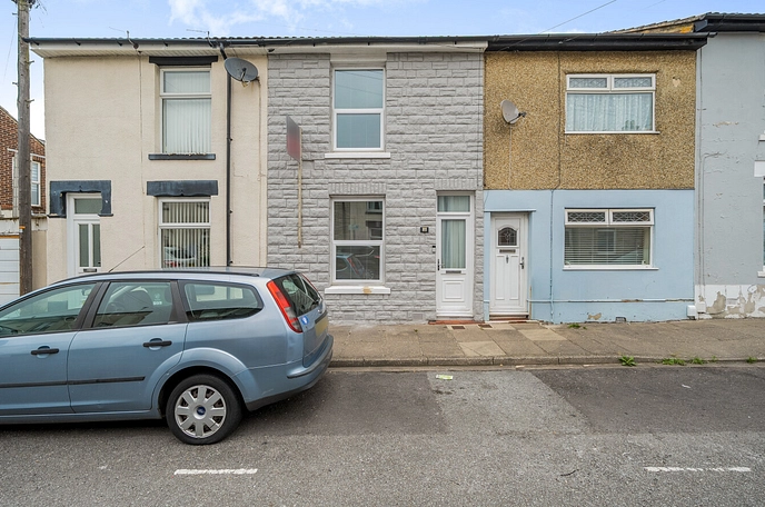 2 bedroom terraced house for sale