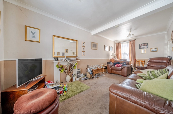 2 bedroom  terraced house for sale