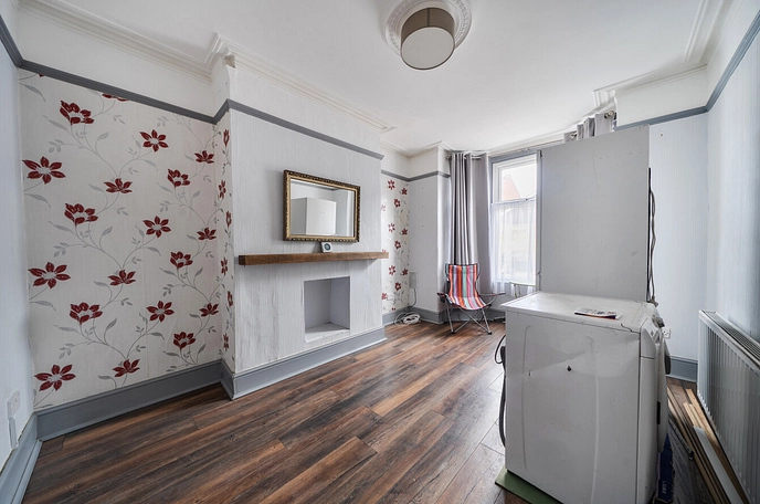 3 bedroom  terraced house for sale