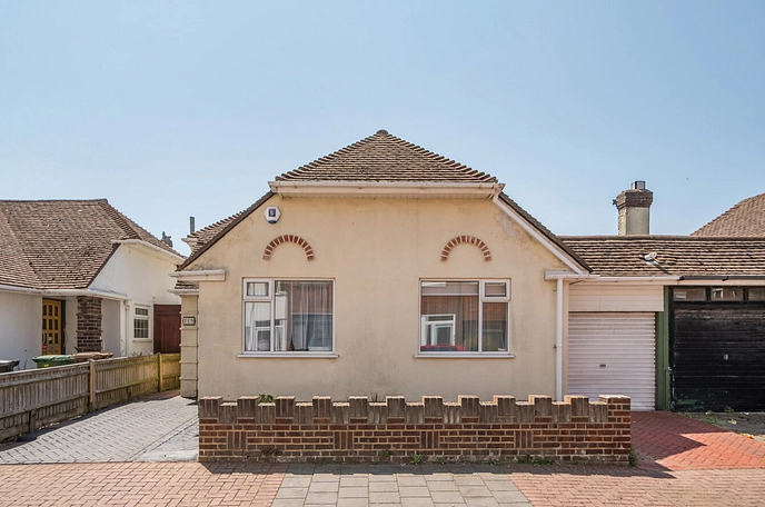 3 bedroom  detached bungalow for sale