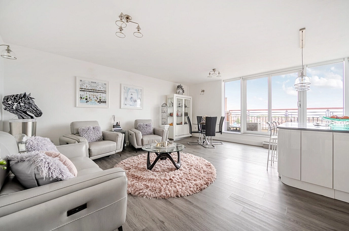 3 bedroom apartment for sale