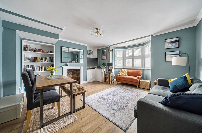 2 bedroom apartment for sale