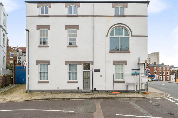 1 bedroom apartment for sale