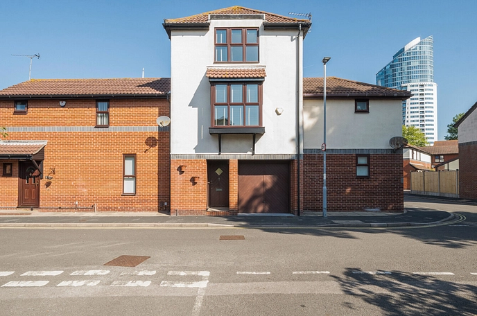 4 bedroom house for sale