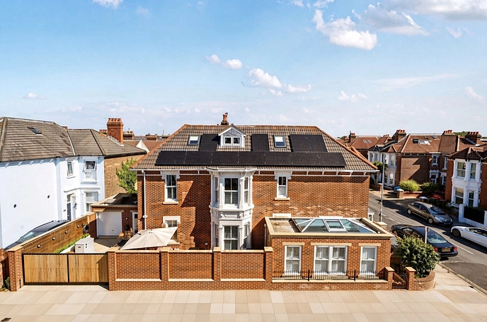 5 bedroom house for sale