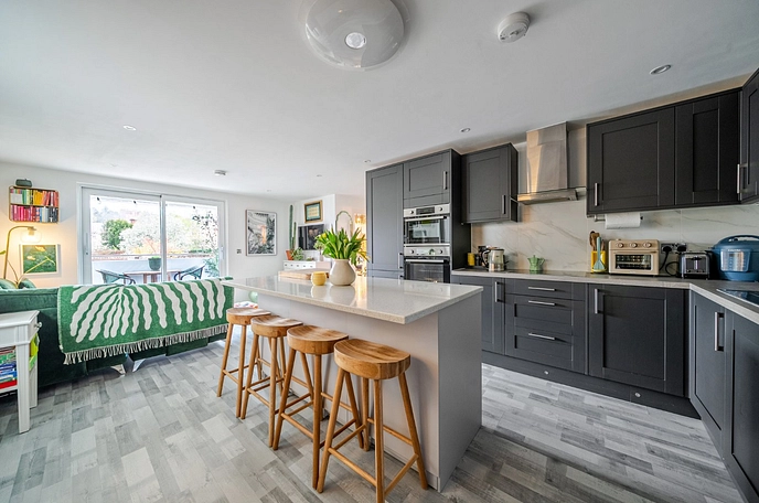 2 bedroom apartment for sale