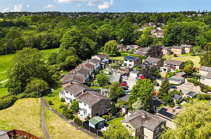 4 bedroom  detached house for sale