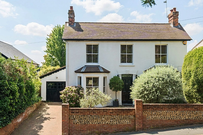 4 bedroom  detached house for sale