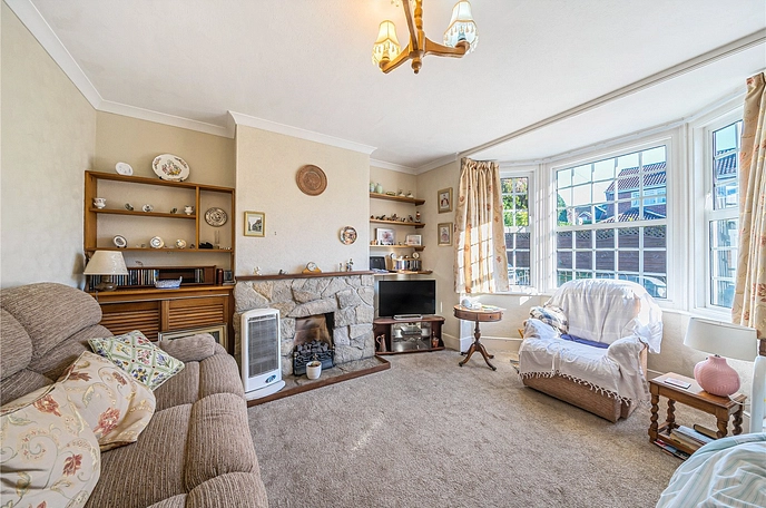 3 bedroom  semi-detached house for sale