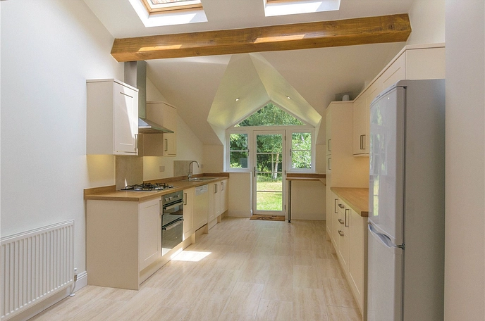 3 bedroom  semi-detached house for sale