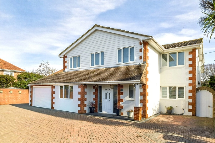6 bedroom  detached house for sale