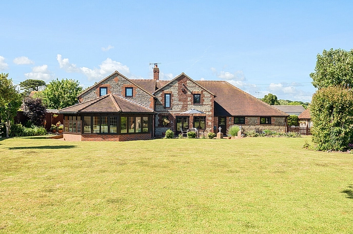 4 bedroom  detached house for sale