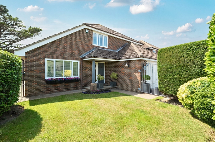 4 bedroom  detached house for sale