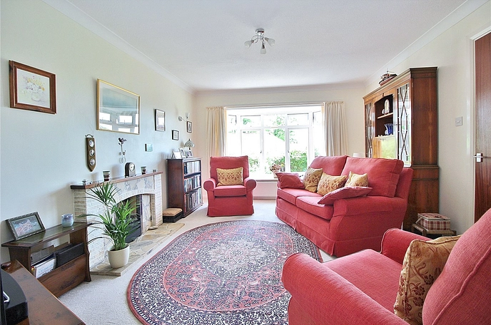 2 bedroom  detached bungalow for sale
