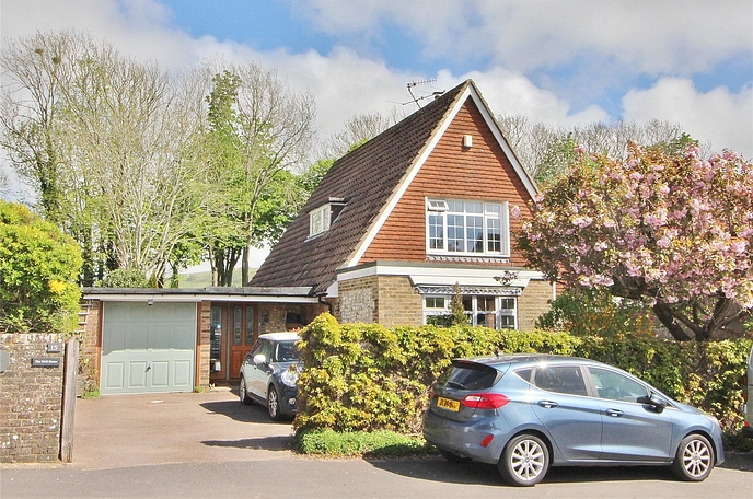 3 bedroom  detached house for sale