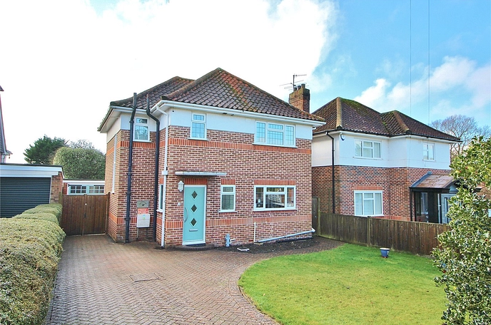 3 bedroom  detached house for sale