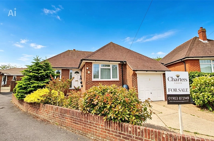 2 bedroom  detached bungalow for sale