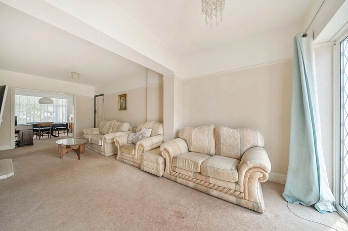 3 bedroom  semi-detached house for sale