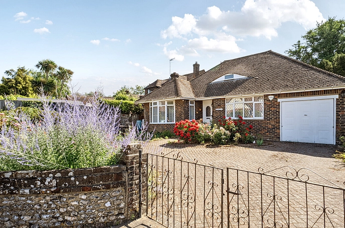3 bedroom  detached bungalow for sale