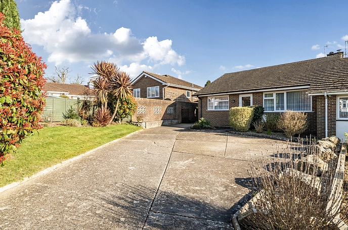2 bedroom  semi-detached bungalow for sale