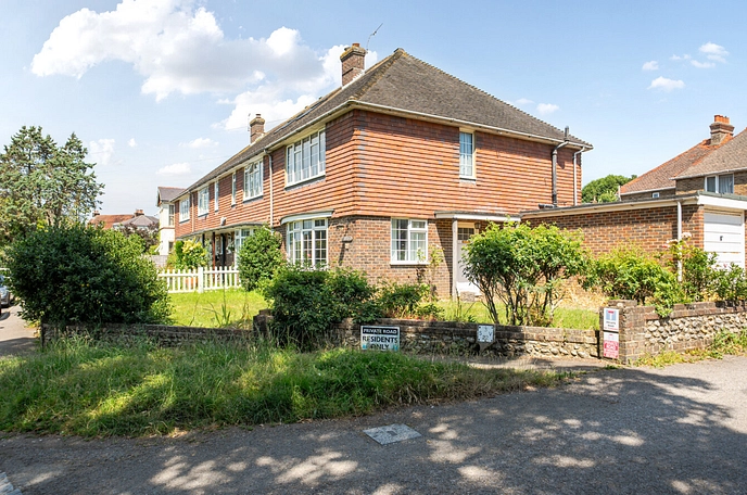 2 bedroom house for sale