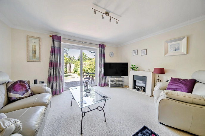 3 bedroom  terraced house for sale