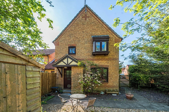 1 bedroom house to rent