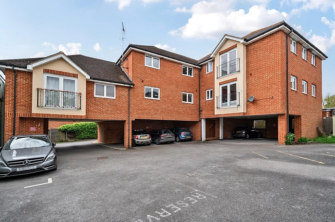 2 bedroom apartment for sale