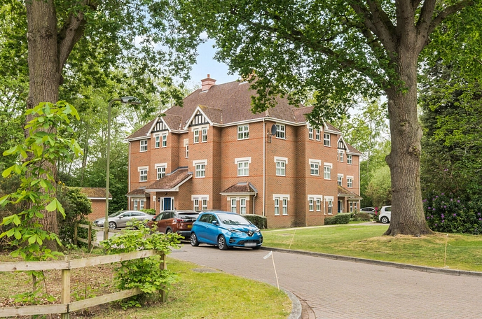 2 bedroom apartment for sale